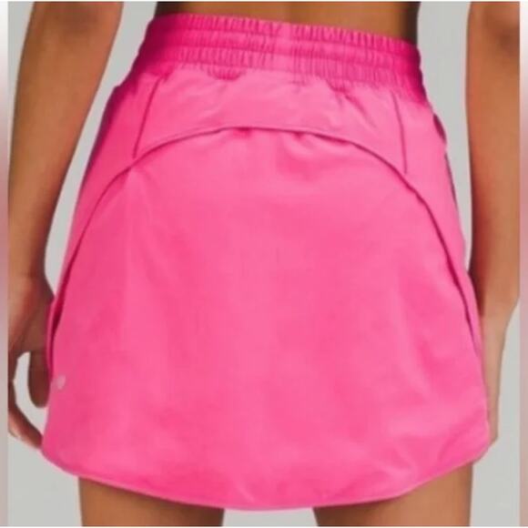 Lululemon Hotty Hot High-Rise Skirt in Sonic Pink Size 2 Athleisure Tennis Skort - Picture 2 of 10